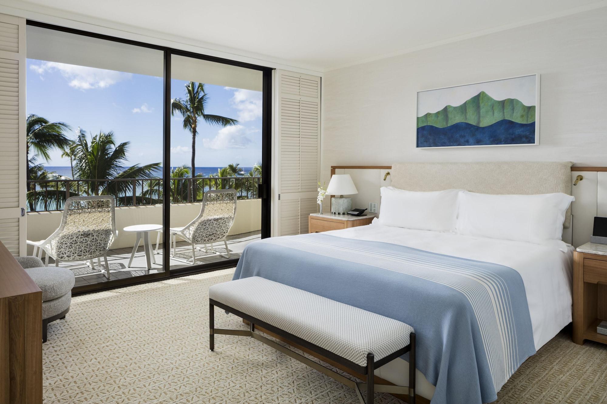 Halekulani - No Resort Fee Honolulu Exterior photo A bedroom at the Four Seasons Resort Maui