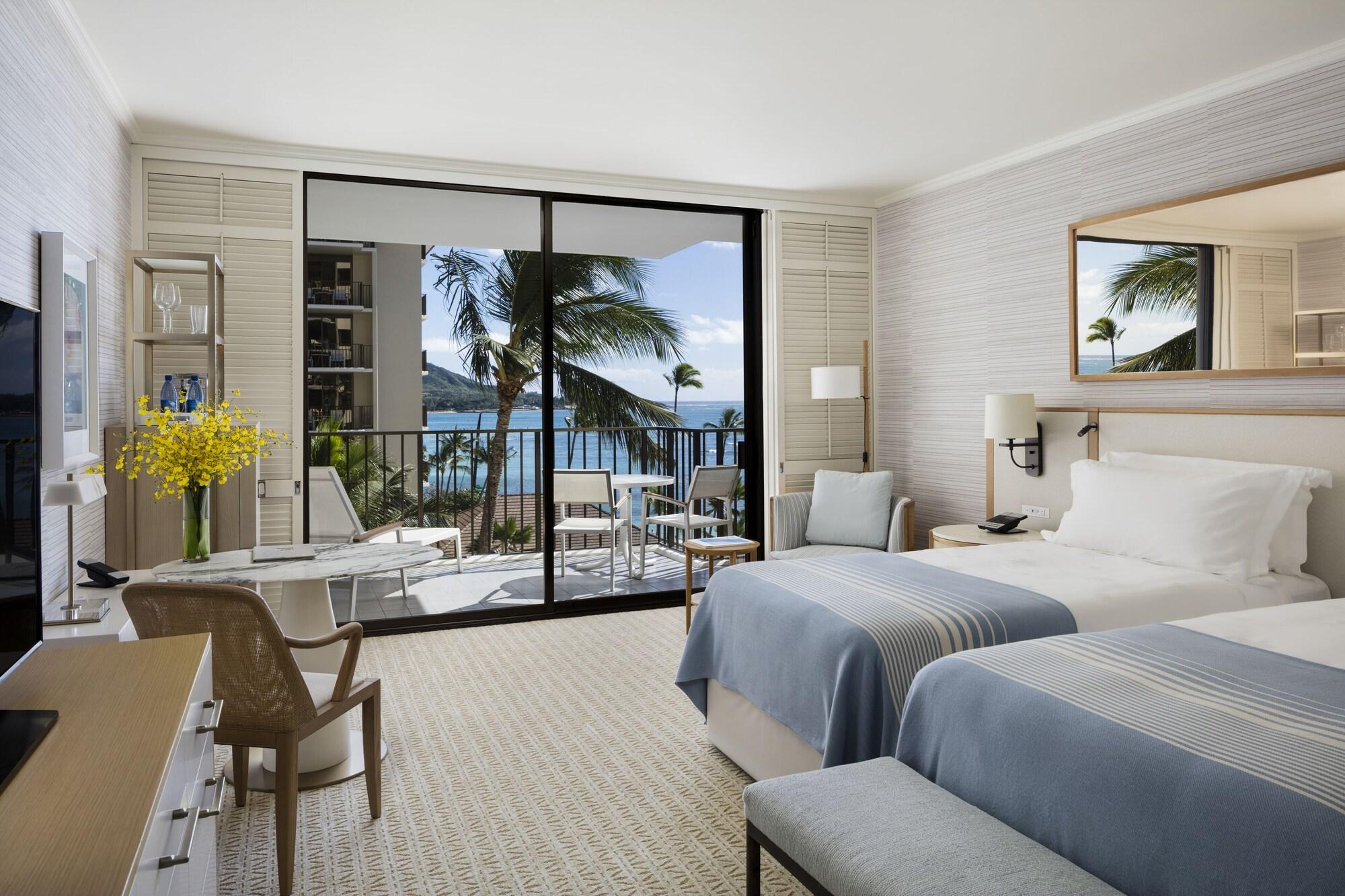 Halekulani - No Resort Fee Honolulu Exterior photo A guest room at the Four Seasons Resort Maui