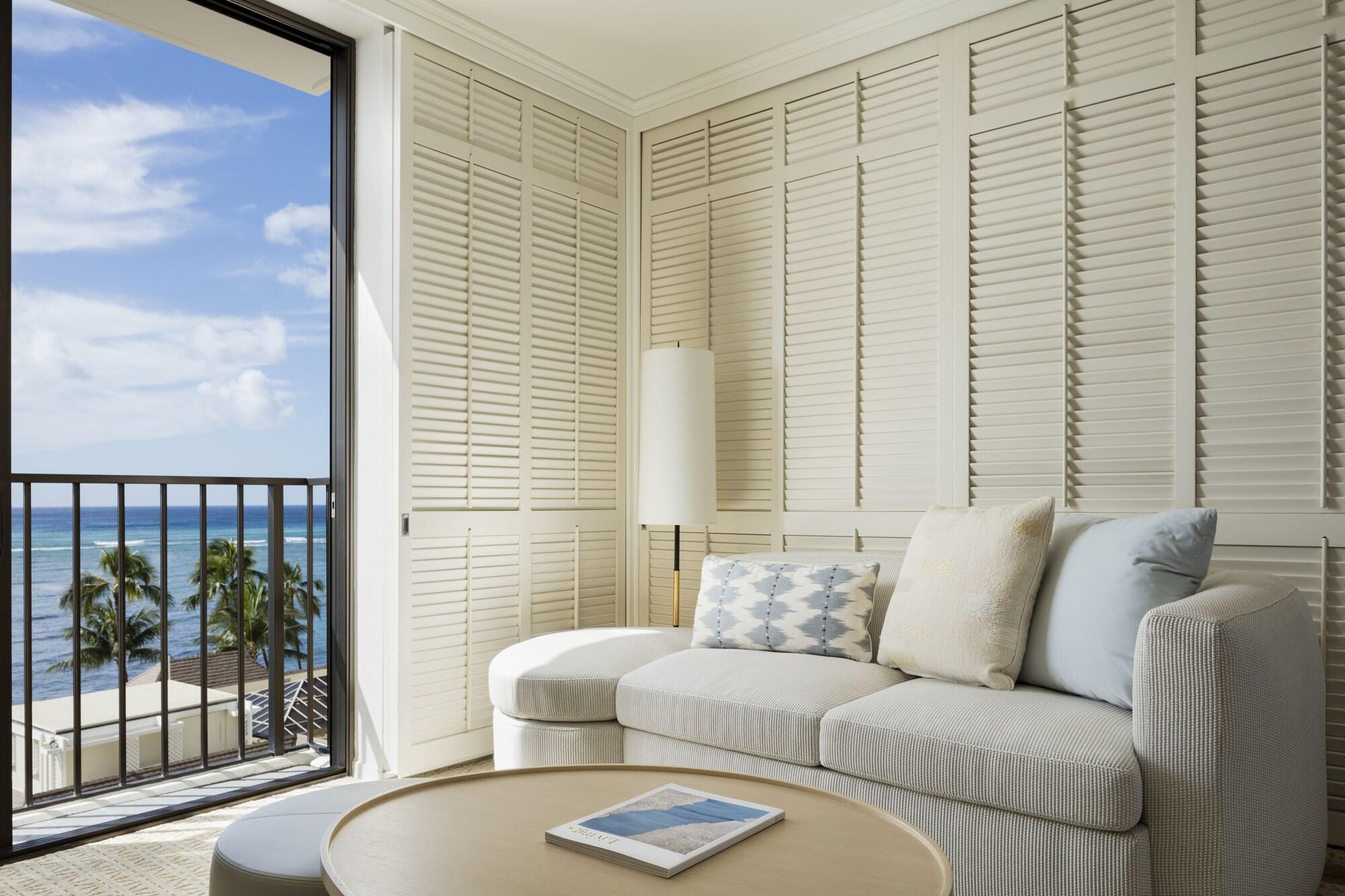 Halekulani - No Resort Fee Honolulu Exterior photo A room at The Westin Nanuk