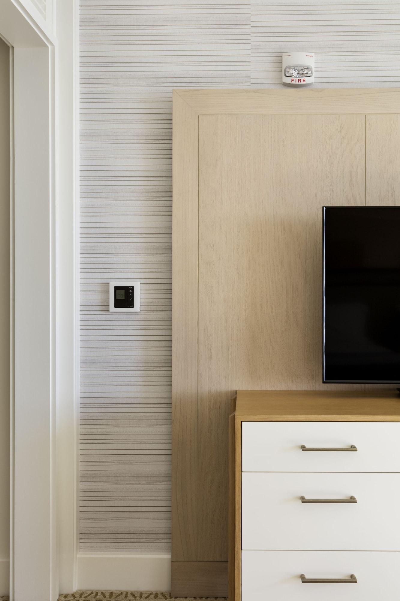 Halekulani - No Resort Fee Honolulu Exterior photo A Nest Learning Thermostat installed on a wall