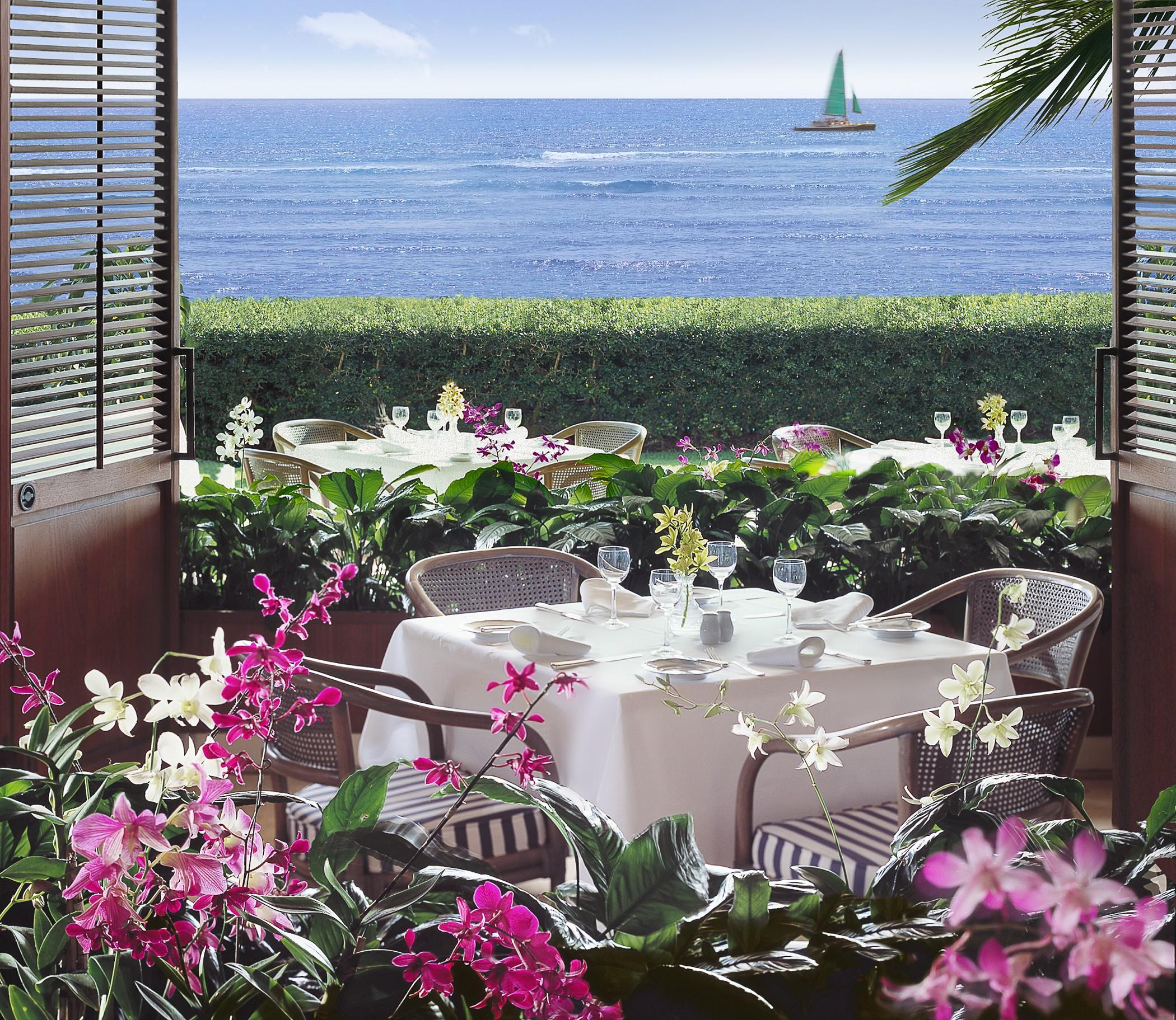 Halekulani - No Resort Fee Honolulu Exterior photo The Beach Club