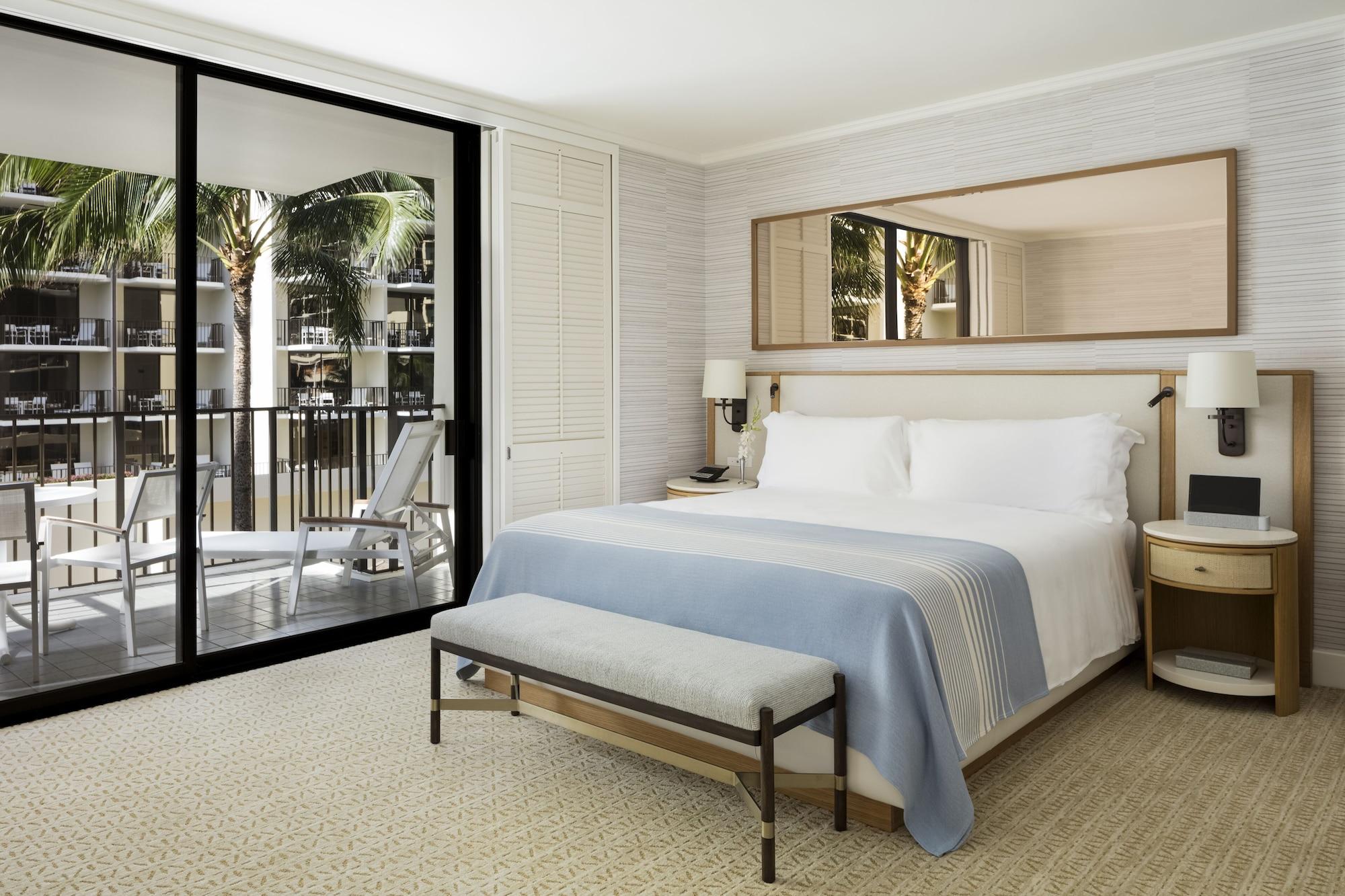 Halekulani - No Resort Fee Honolulu Exterior photo A bedroom at The Ritz-Carlton, Laguna Beach