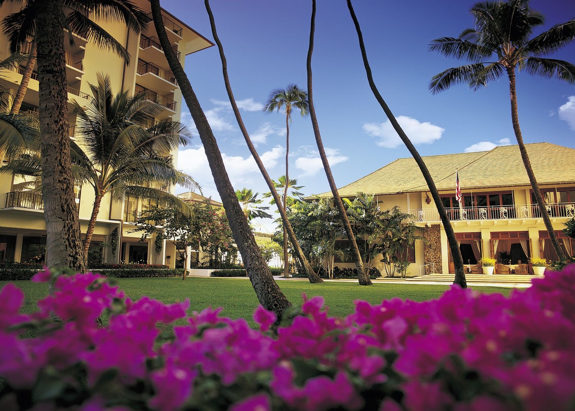 Halekulani - No Resort Fee Honolulu Exterior photo The Four Seasons Resort Maui